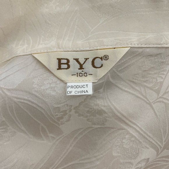 Elegant Silk Robe - Picture 5 of 6